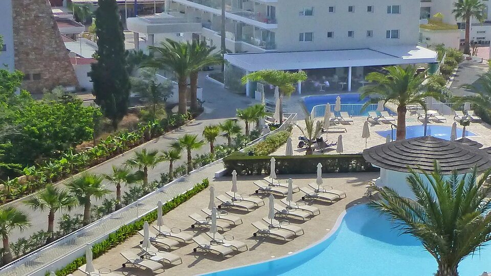 Sunrise Gardens dvorište