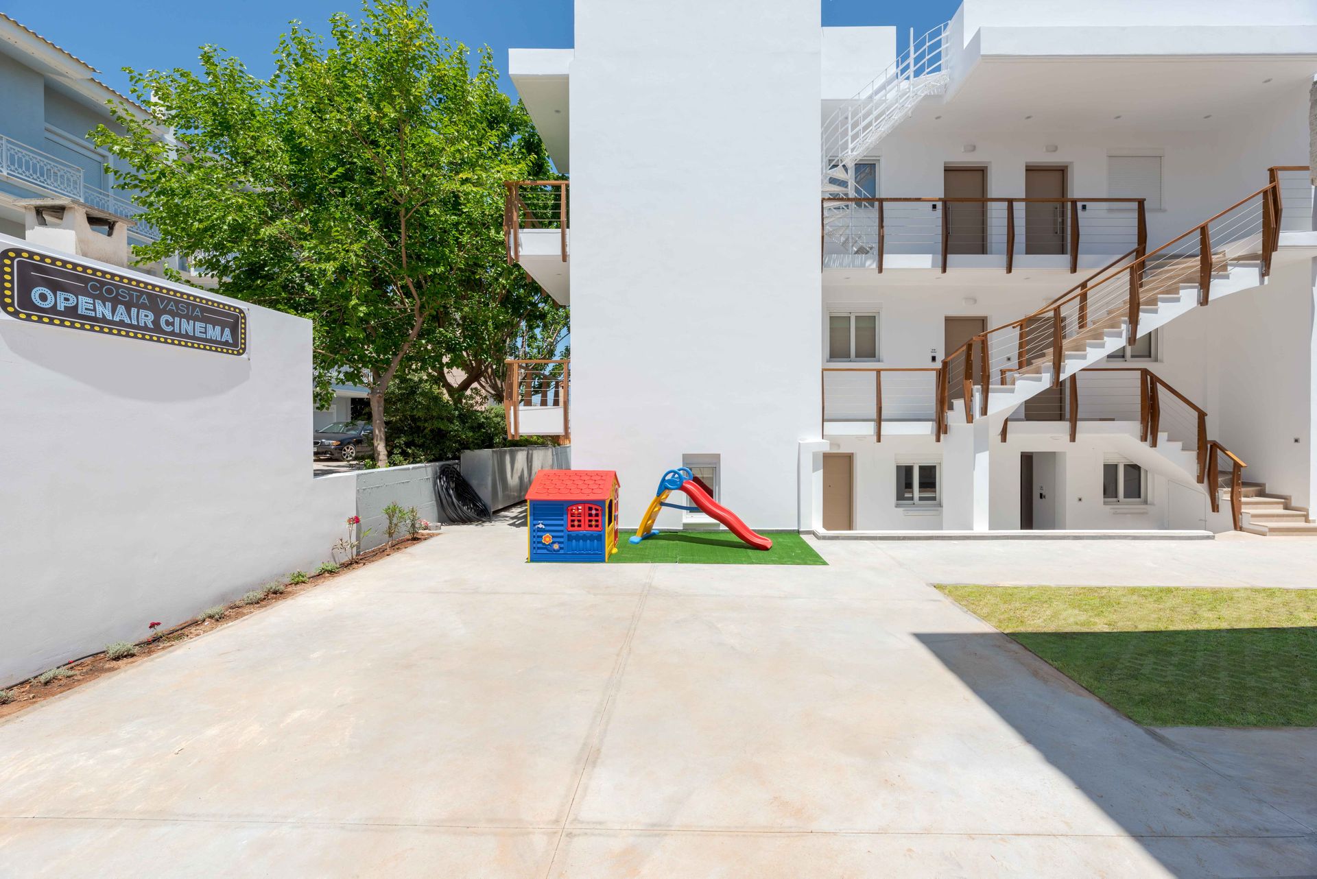 COSTA VASIA Suites & Apartments