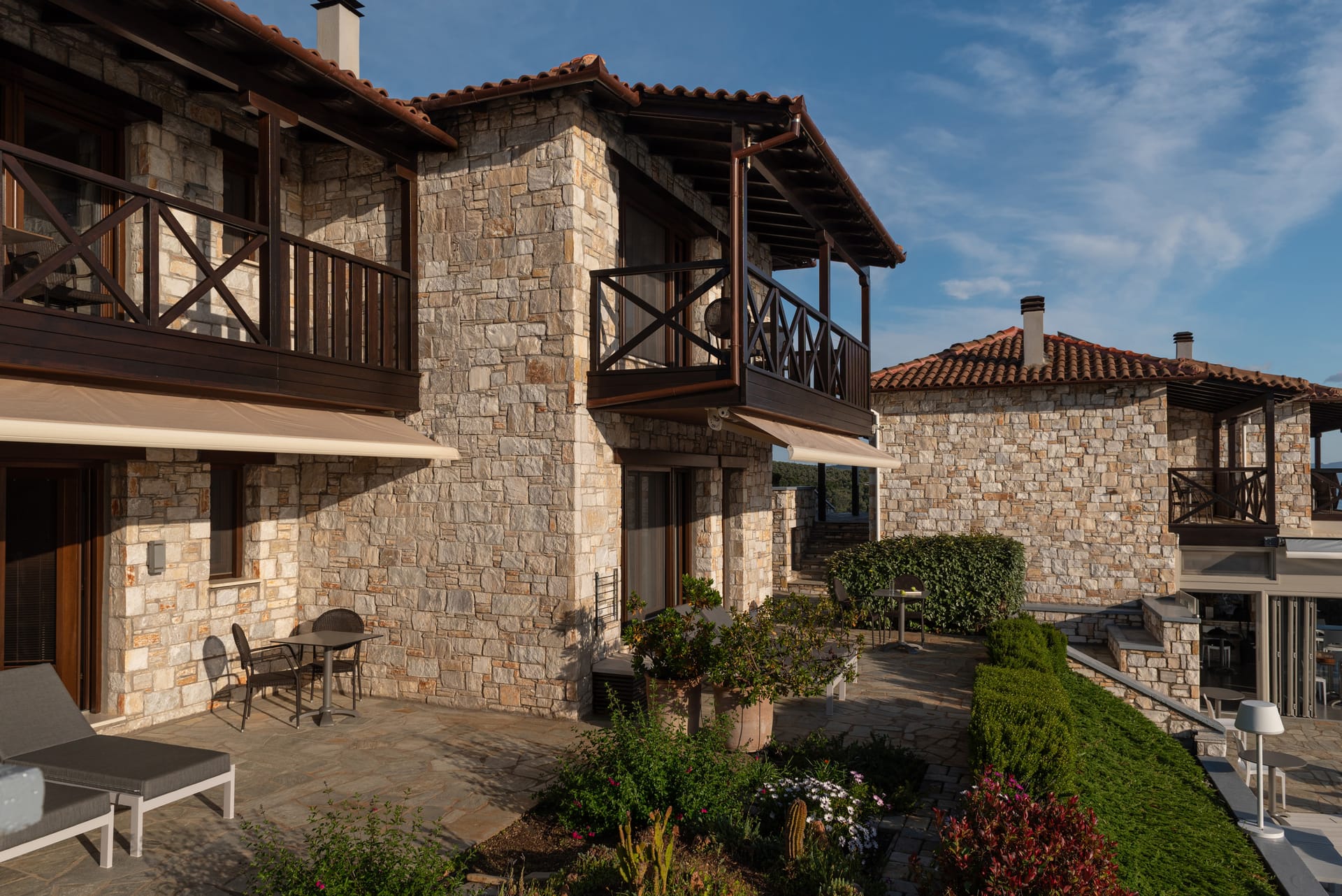 Karavia Lux Inn