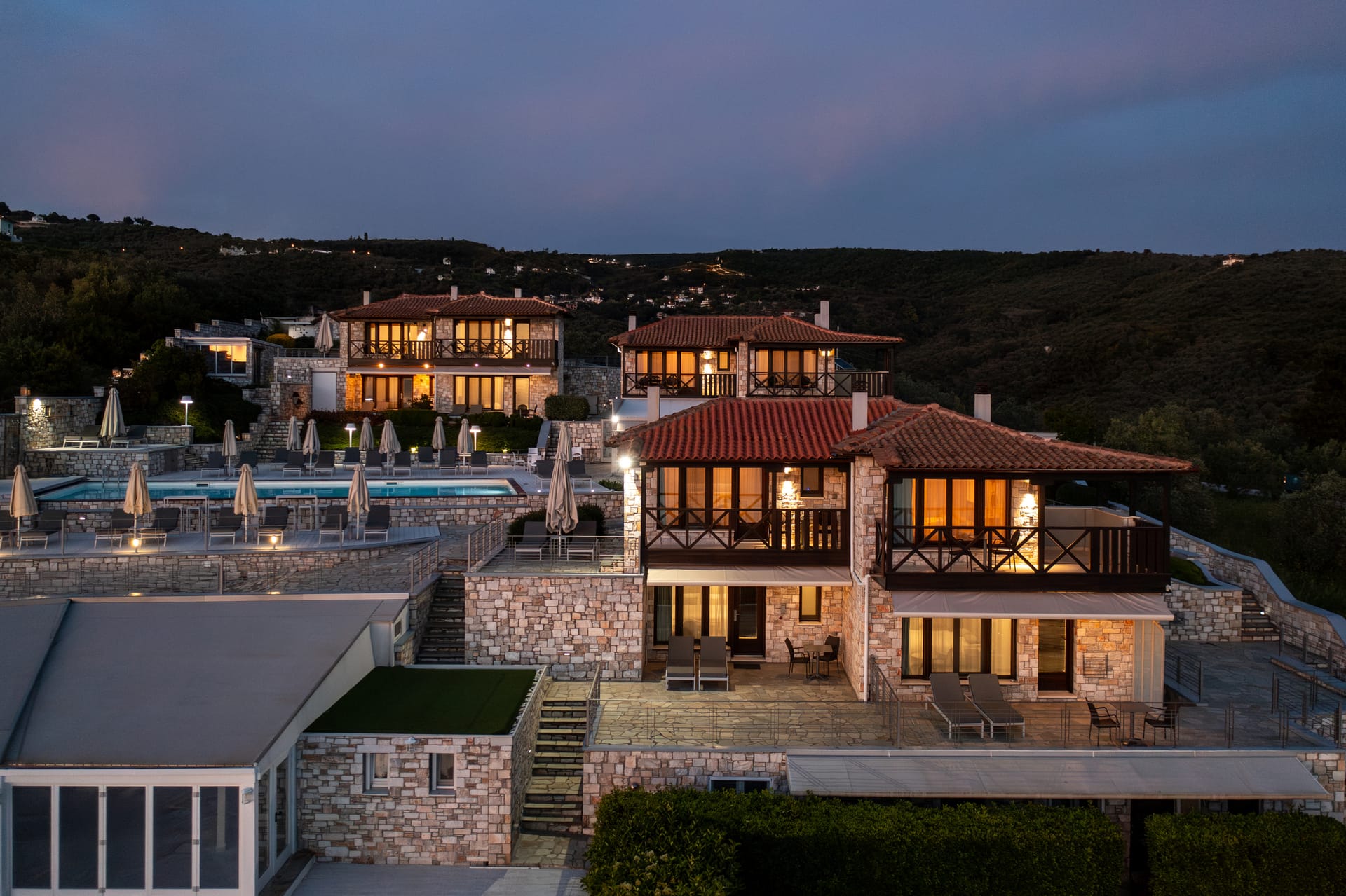 Karavia Lux Inn