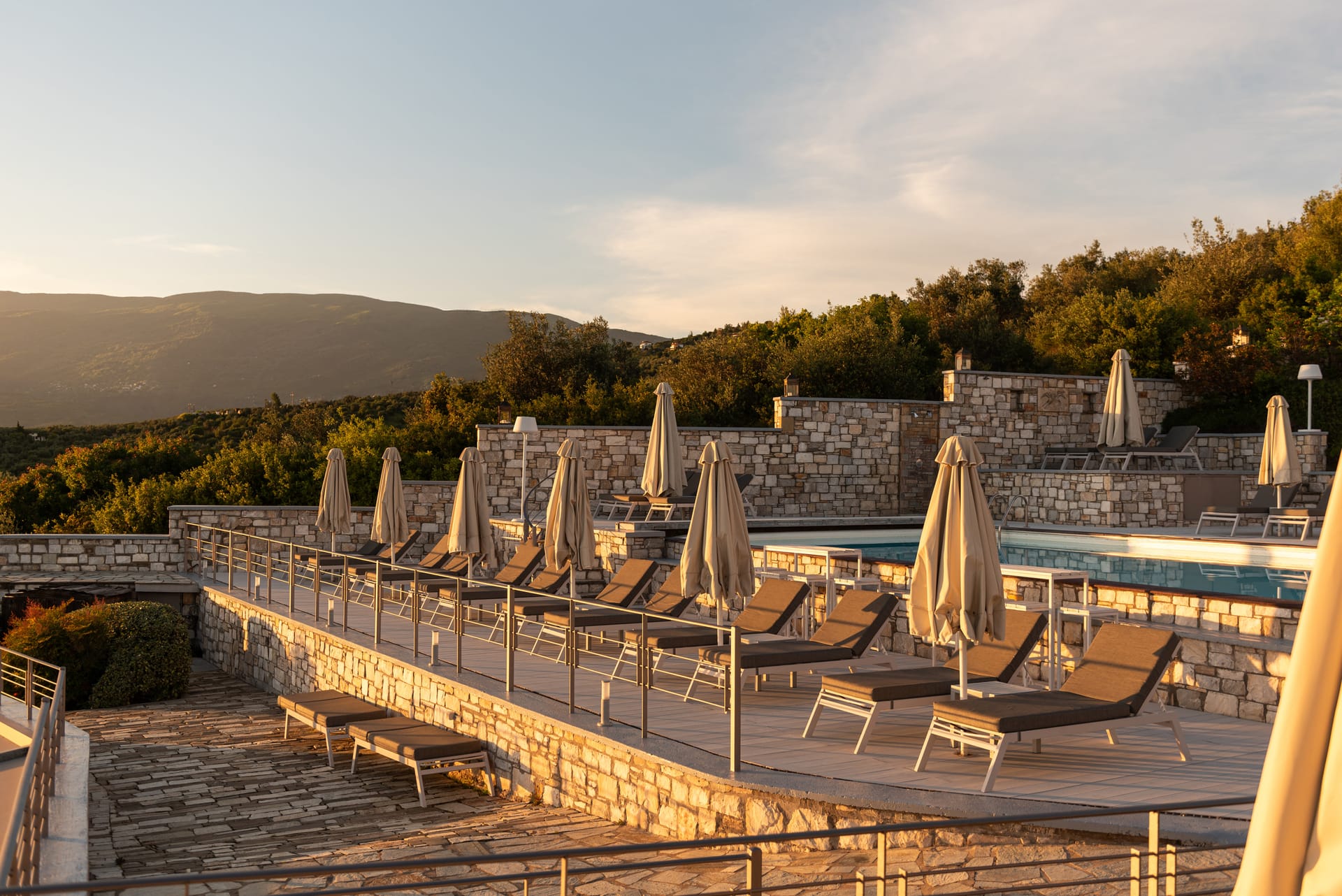Karavia Lux Inn