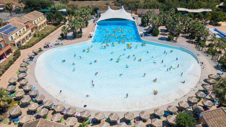 Aqualand Resort Corfu talasi