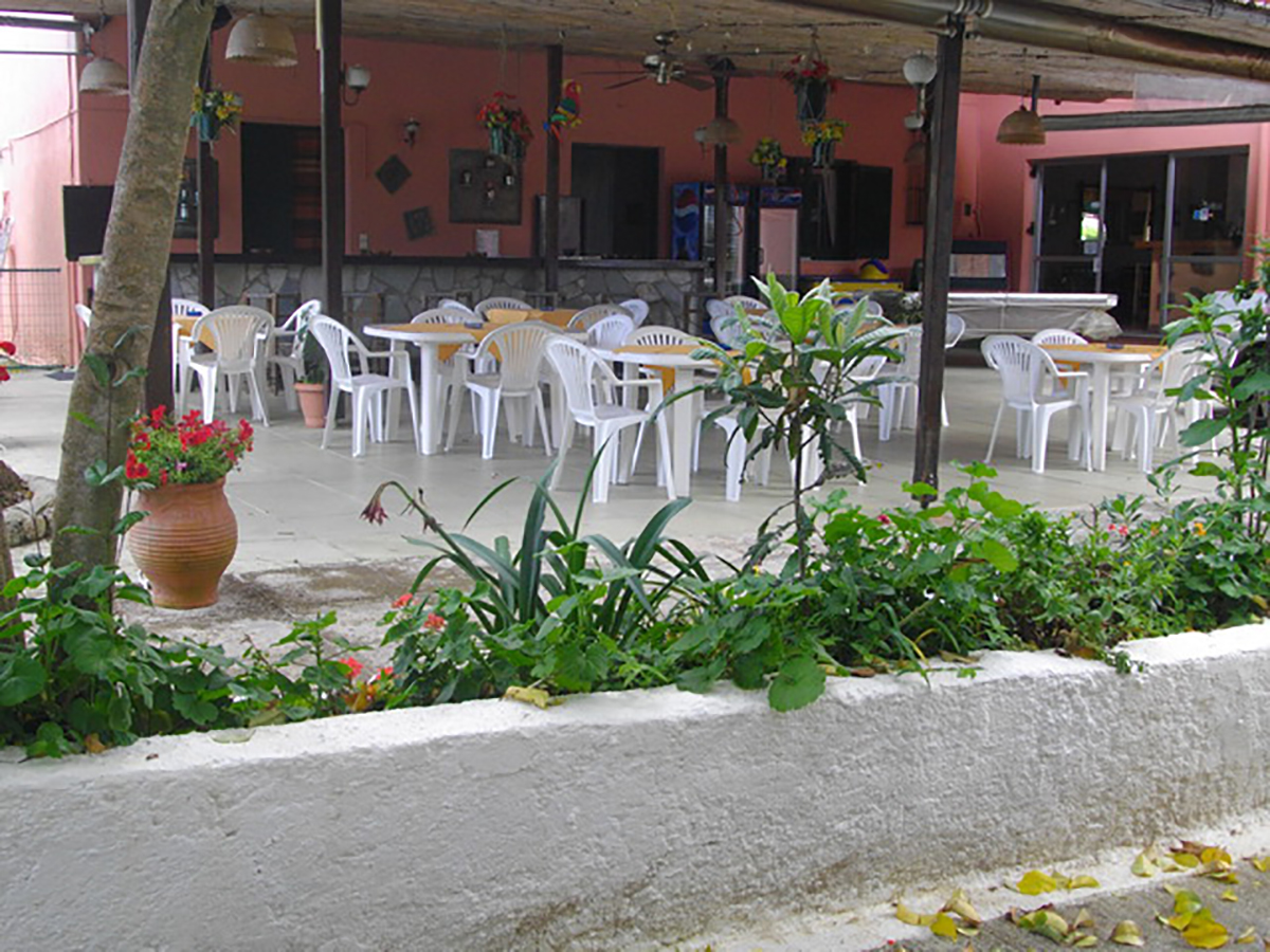 Angela Hotel & Apartments restoran