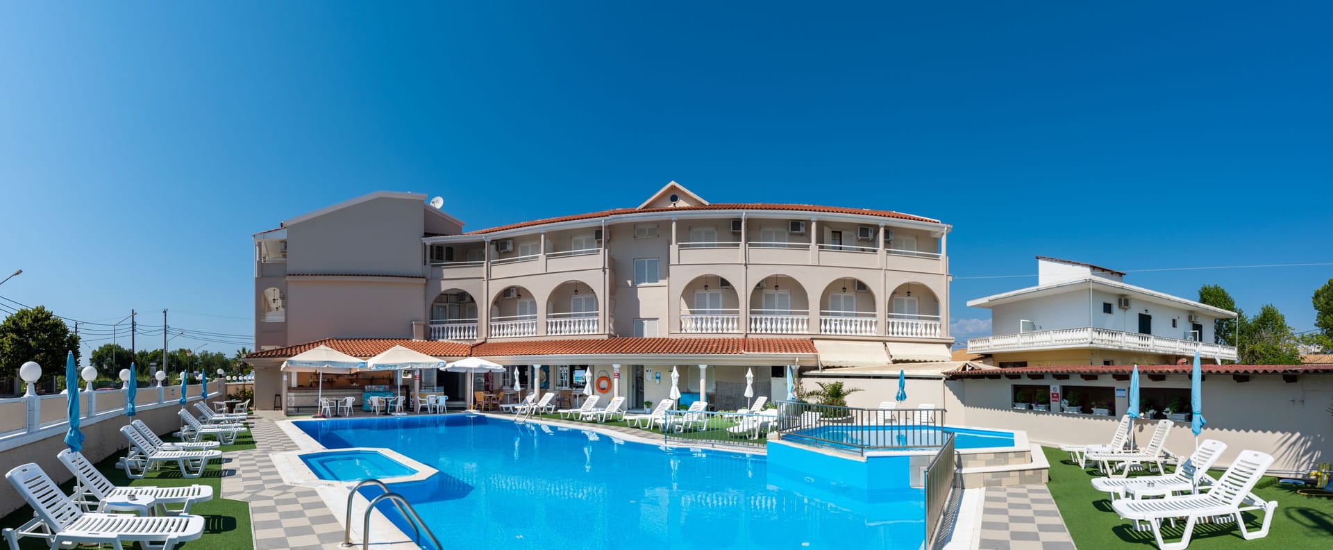 Aphrodite Beachfront Hotel