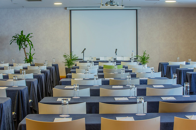 Hotel Novus City sala za sastanke.jpg