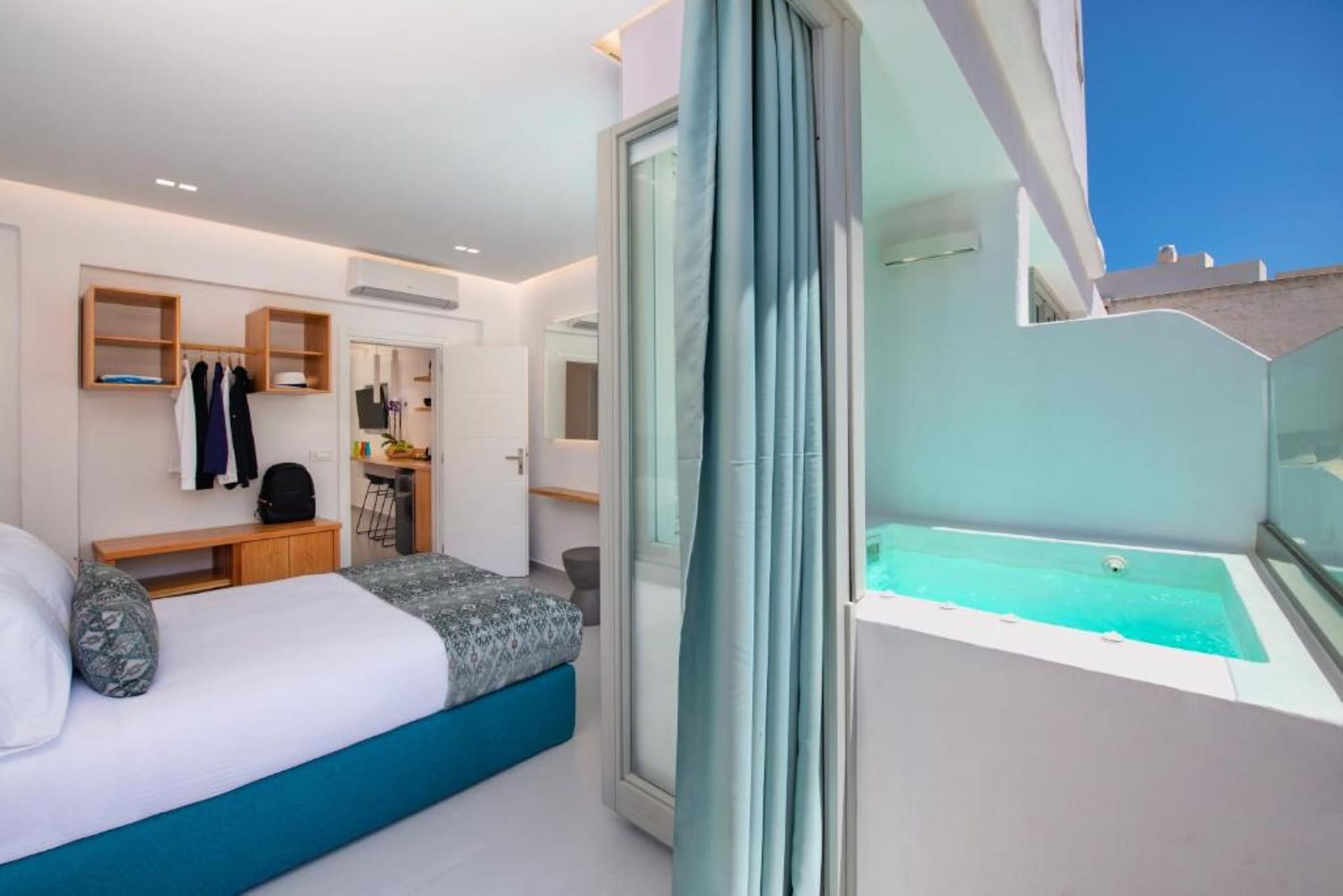 Harmony Suites Santorini
