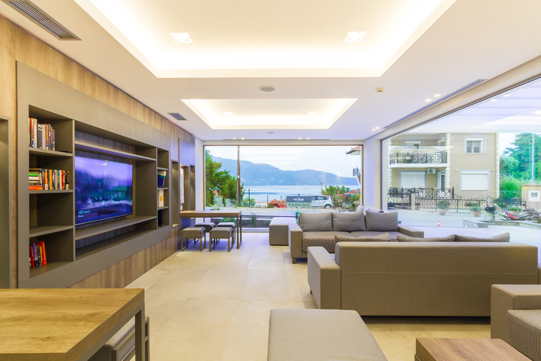 Hotel Ntinas Filoxenia lobby.jpg