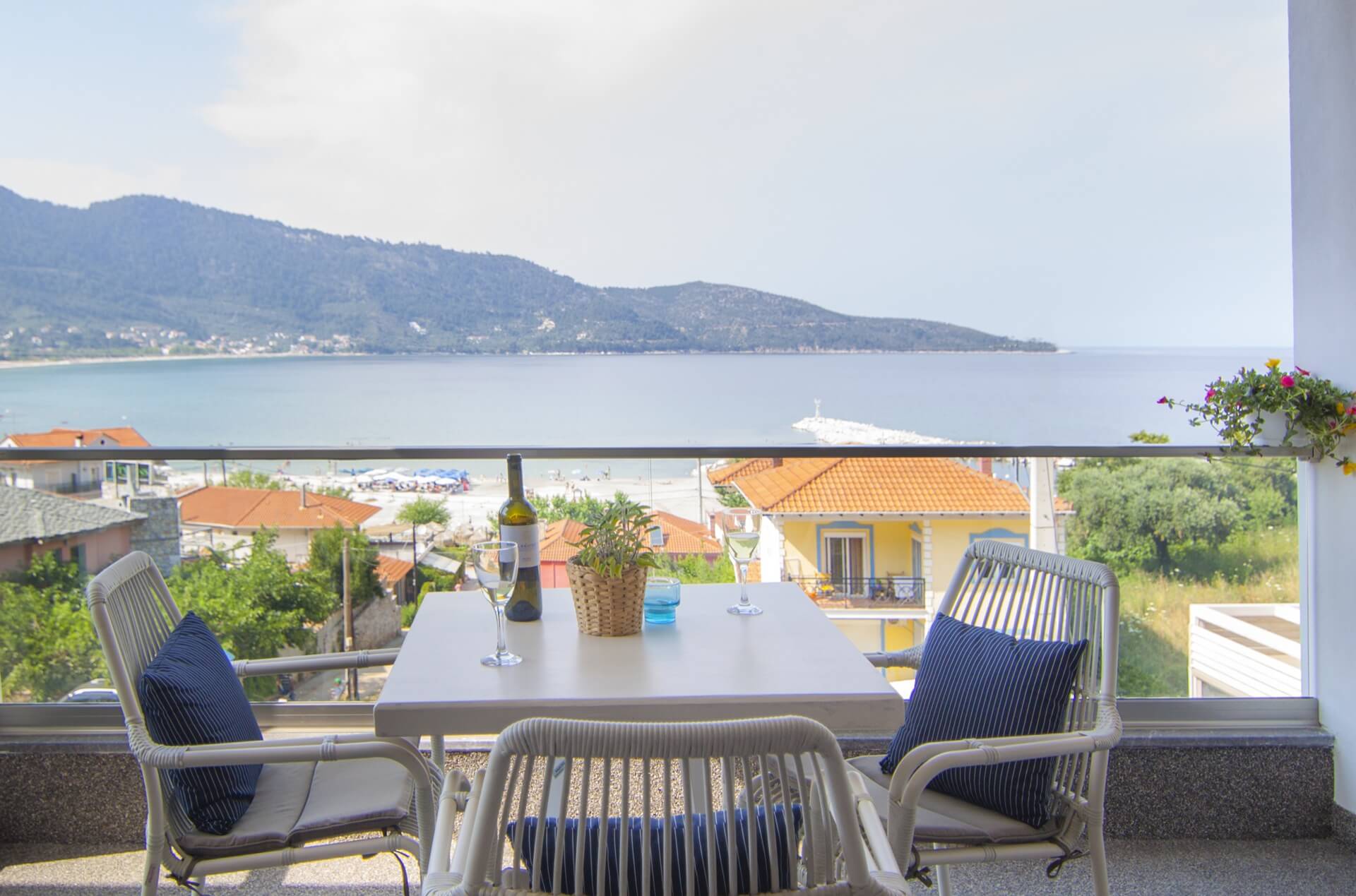 Hotel Ntinas Filoxenia terasa.jpg