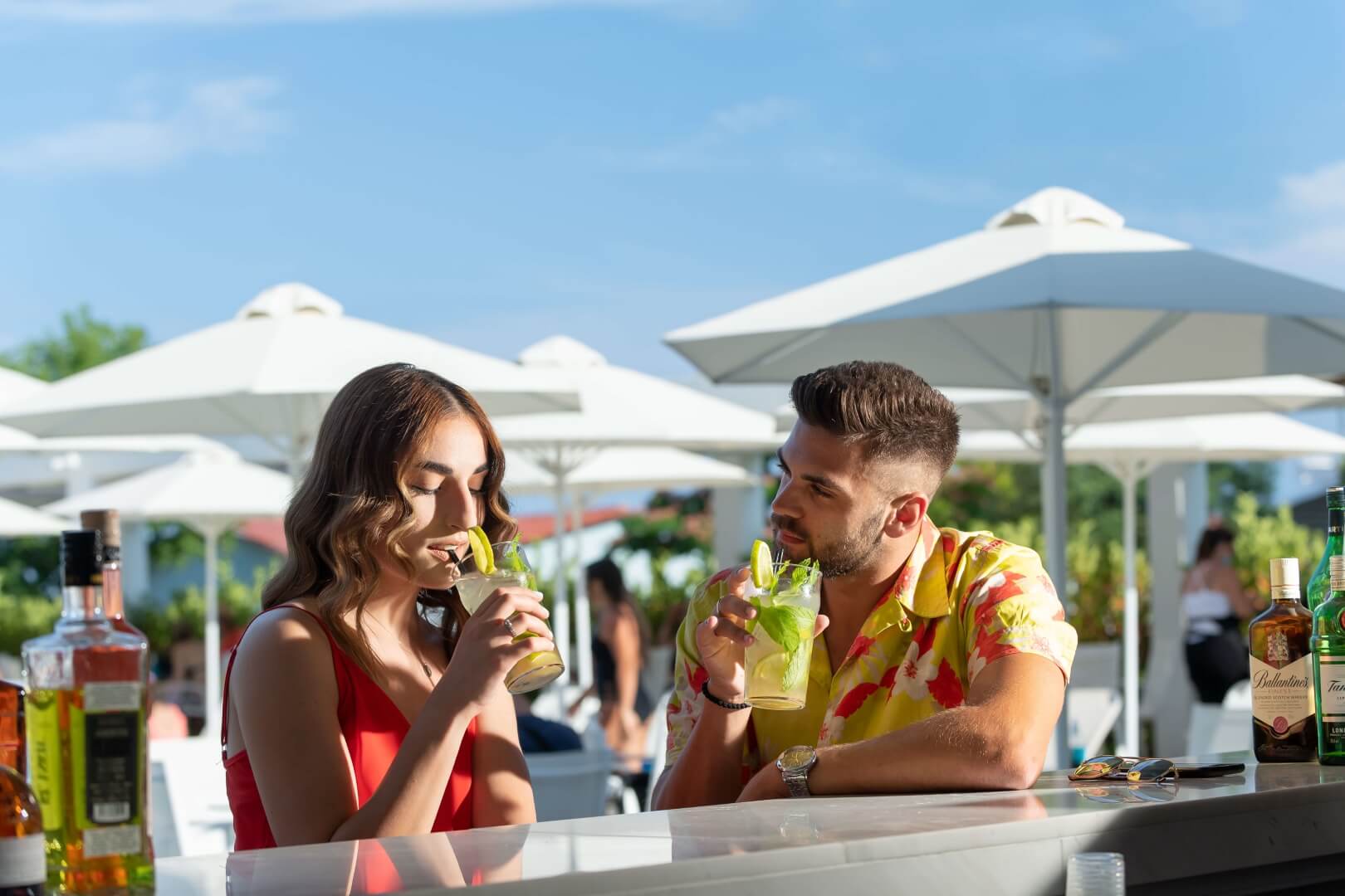 Hotel Olympios Zeus bar.jpg