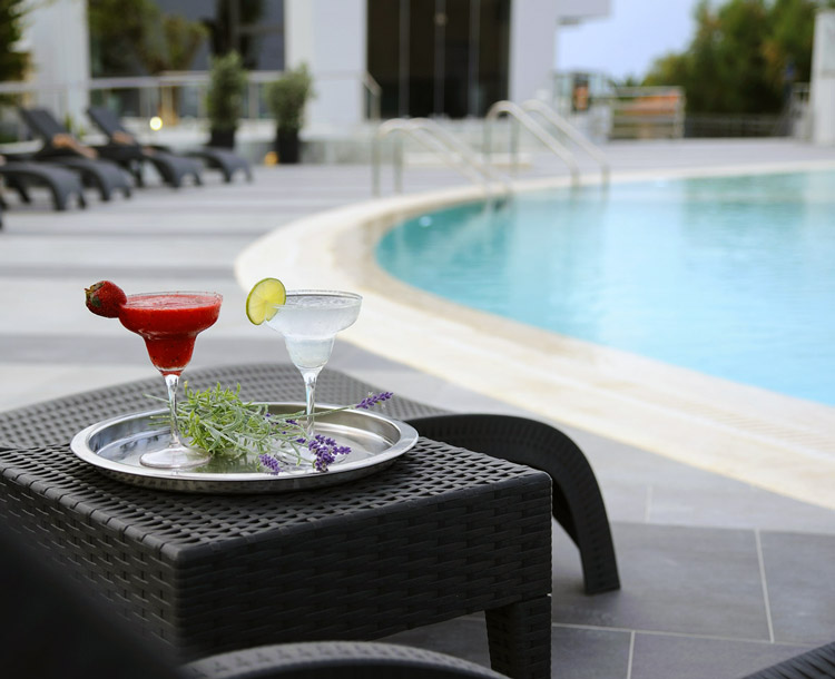 Hotel Ostria Sea Side pool.jpg