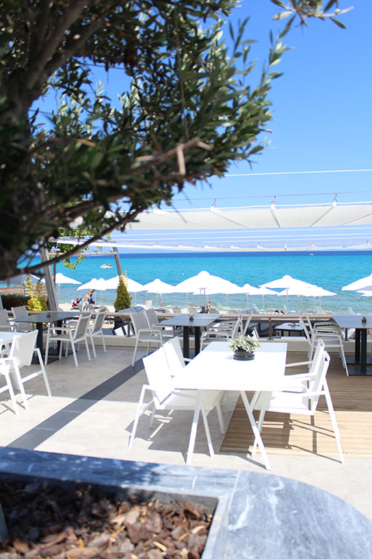 Hotel Ostria Sea Side restoran spolja.jpg
