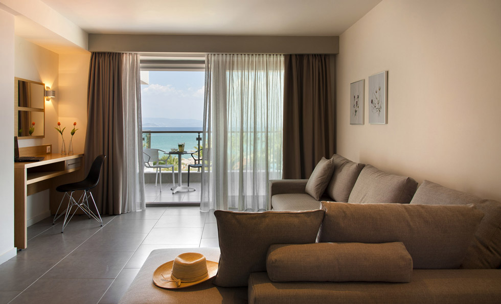 Hotel Ostria Sea Side room.jpg