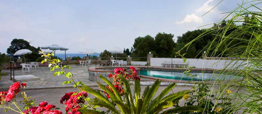 Hotel Pashos pool.jpg