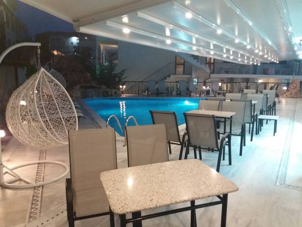 Hotel Pegasus bazen 1.jpg