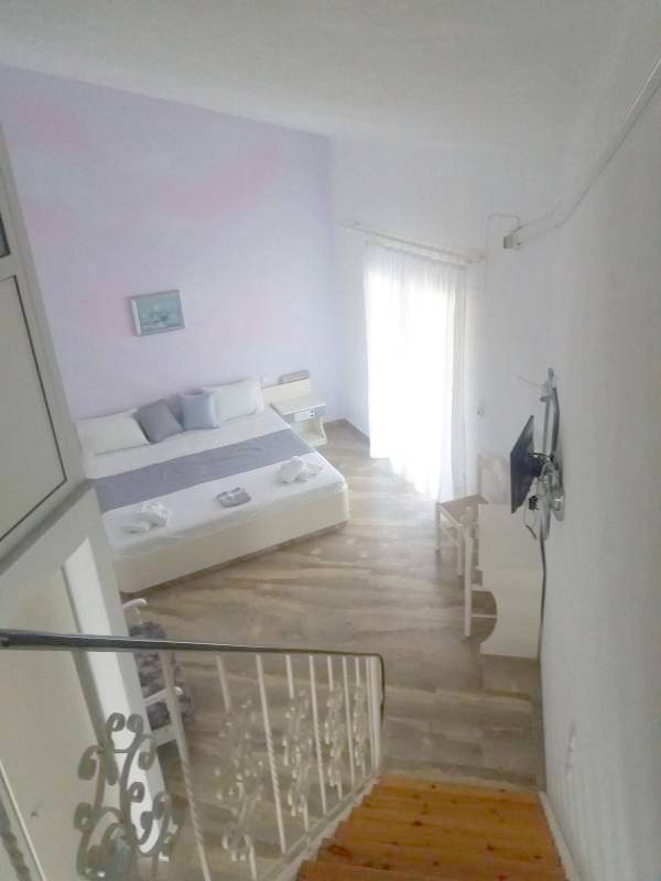 Hotel Pegasus five beds room.jpg