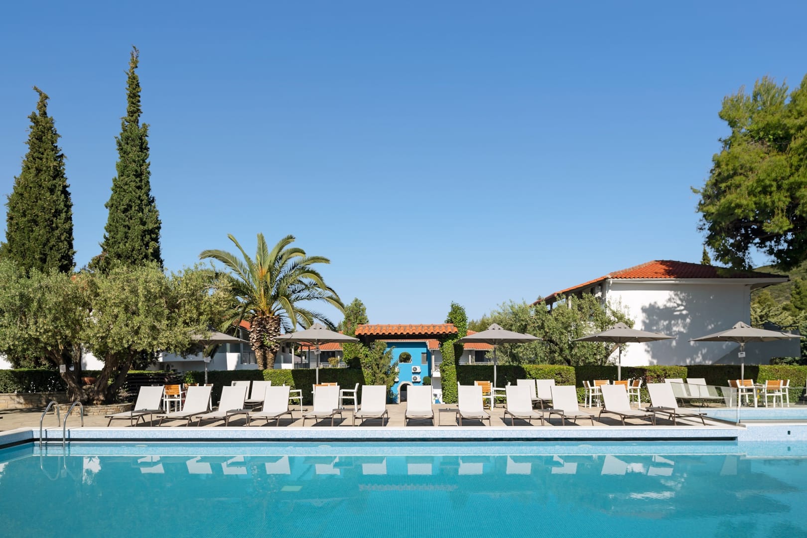 Hotel Philoxenia-Bazen.jpg