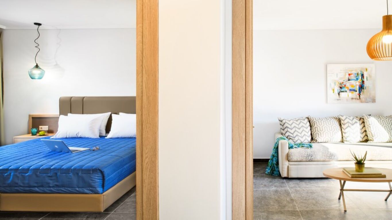 Hotel Philoxenia-Suite pogled basta.jpg