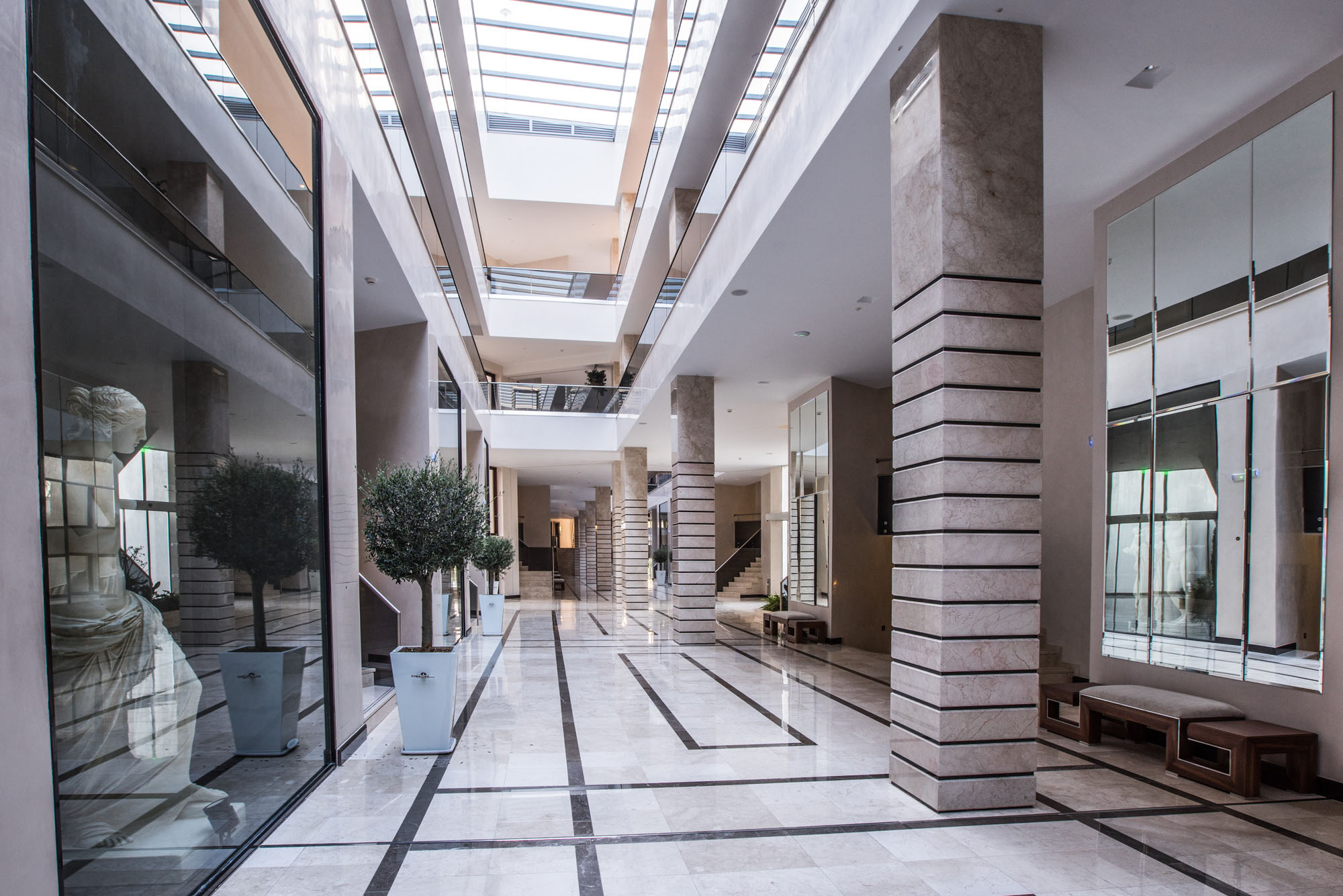 Hotel Pomegranate Wellness Spa-Enterijer hotela.jpg