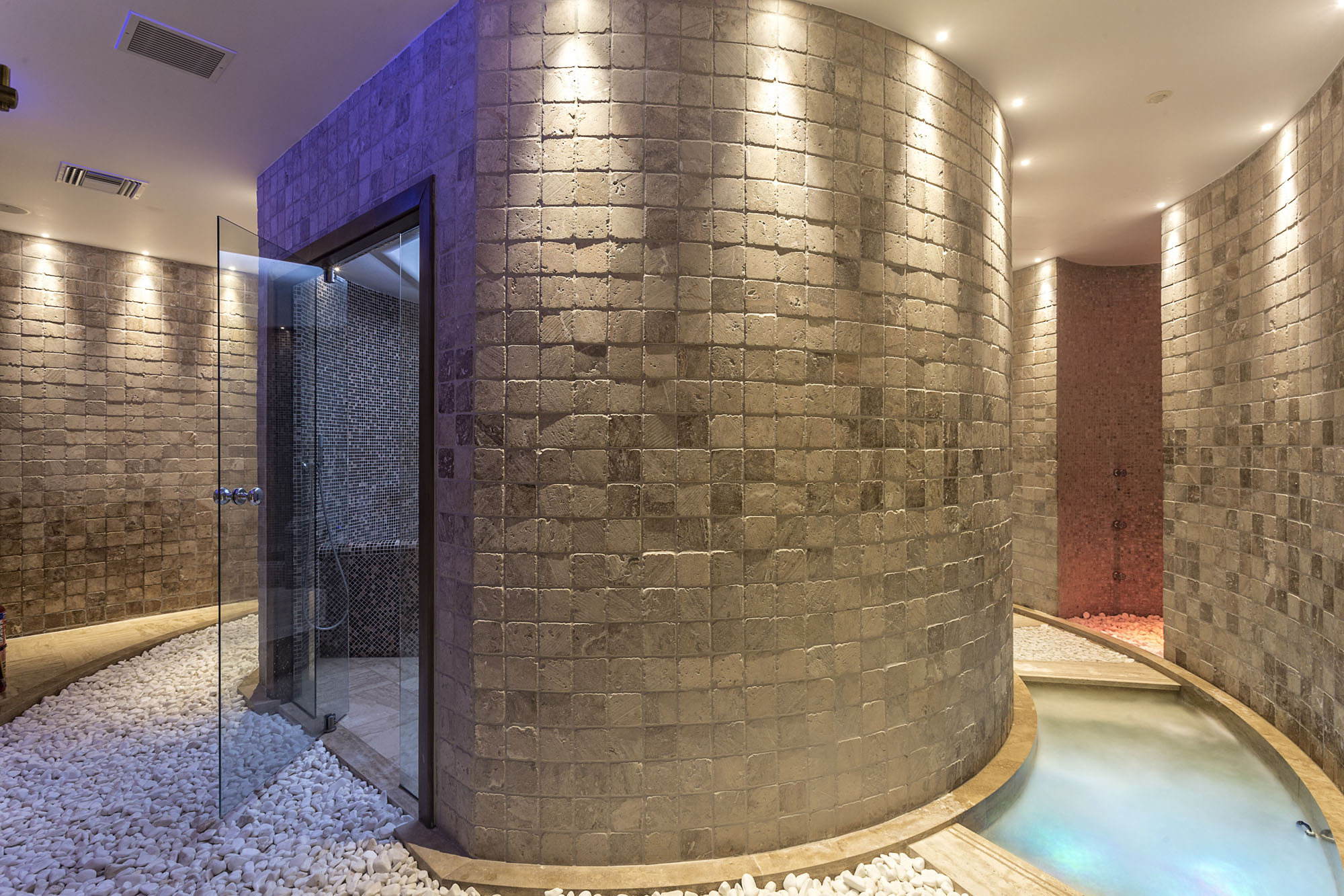 Hotel Pomegranate Wellness Spa-Kneipp koncept.jpg