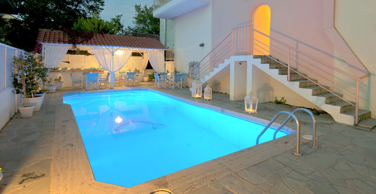 Alkyonis hotel bazen.jpg