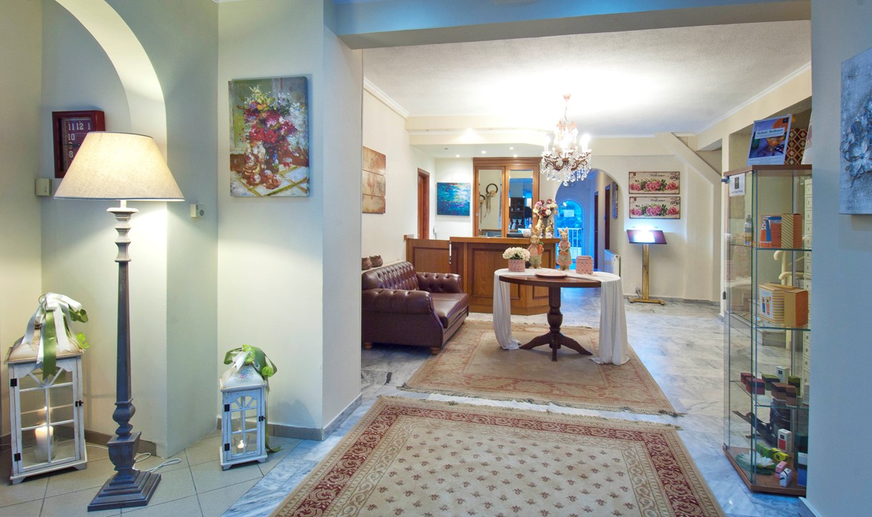 Alkyonis hotel recepcija.jpg