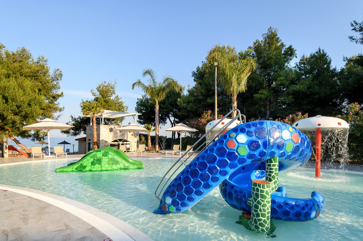 Hotel Portes Beach deciji bazen.jpg