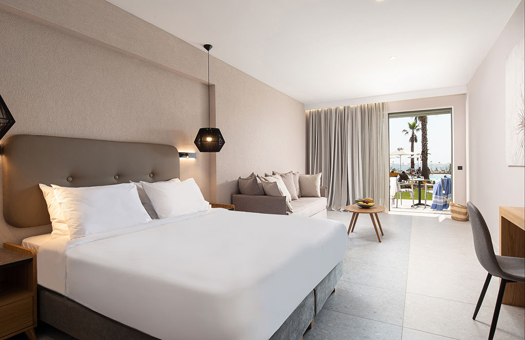 Hotel Portes Lithos room.jpg
