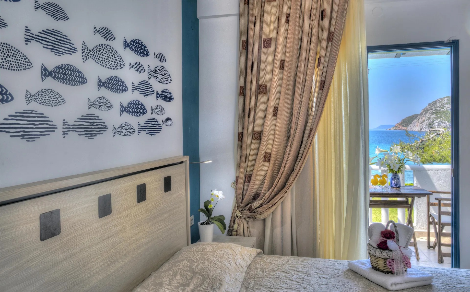 Hotel Porto Koufo-Standardna soba delimican pogled more.jpg