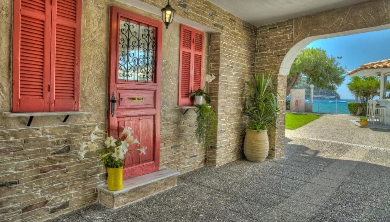 Porto Koufo-Ulaz u hotel.jpg