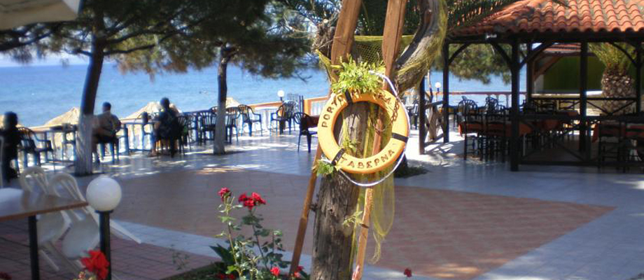 Hotel Porto Matina bar.jpg