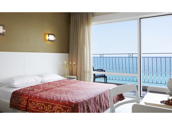 Hotel Alkyonis double room.png
