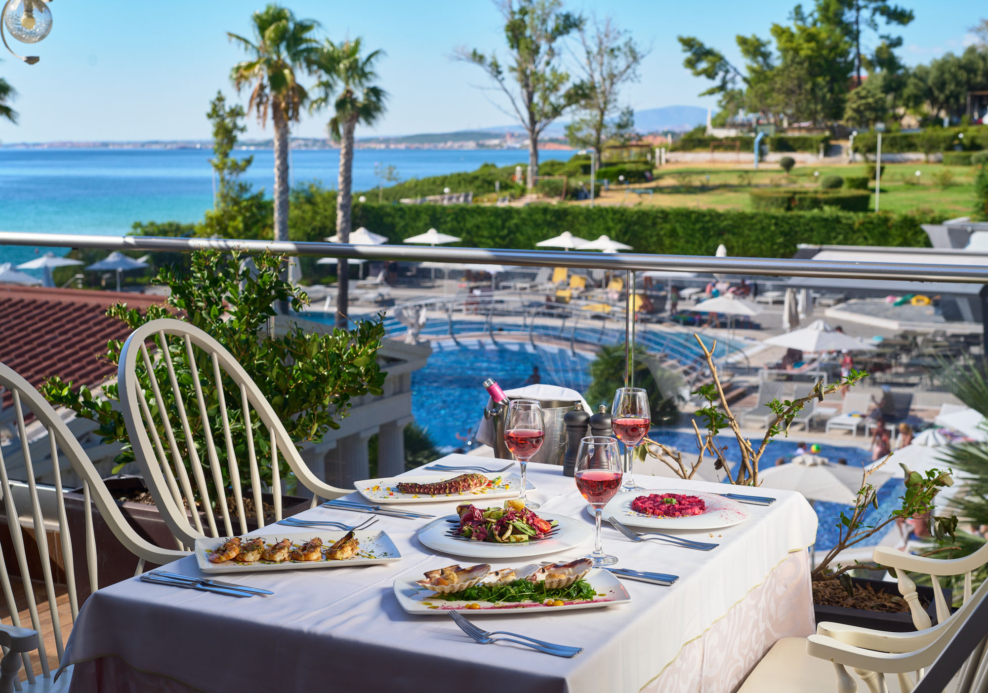 Hotel Potidea Palace-Terasa restorana.jpg