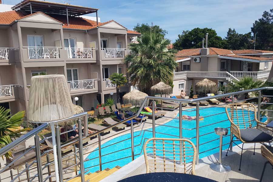 Hotel Potos pogled sa terase.jpg