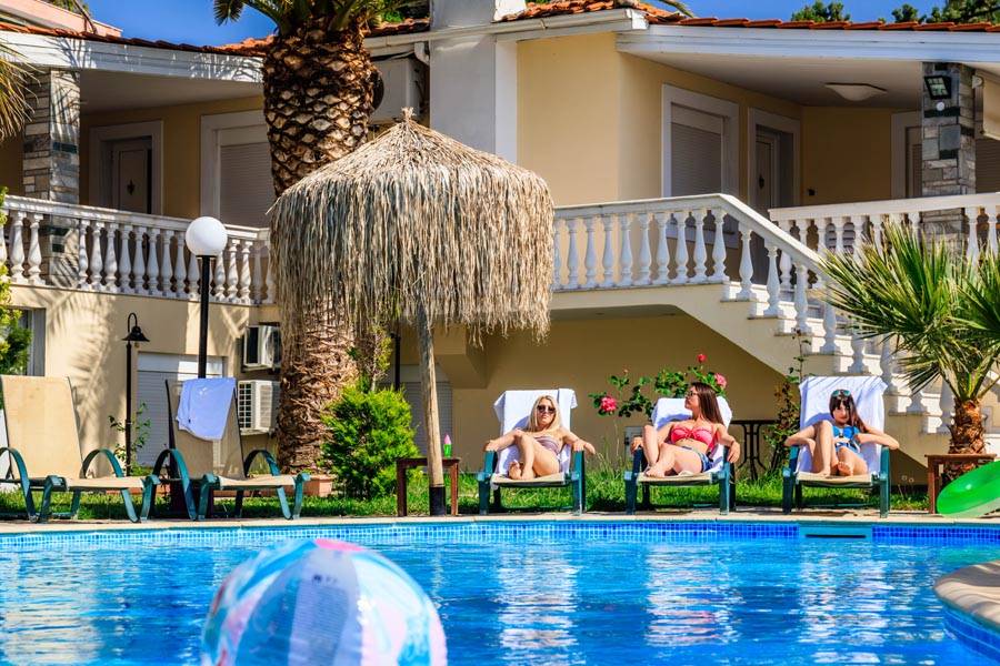 Hotel Potos pool.jpg