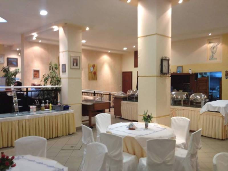 Hotel Potos restaurant.jpg