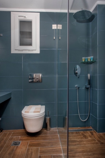Hotel Pyrgos deluxe suite kupatilo.jpg