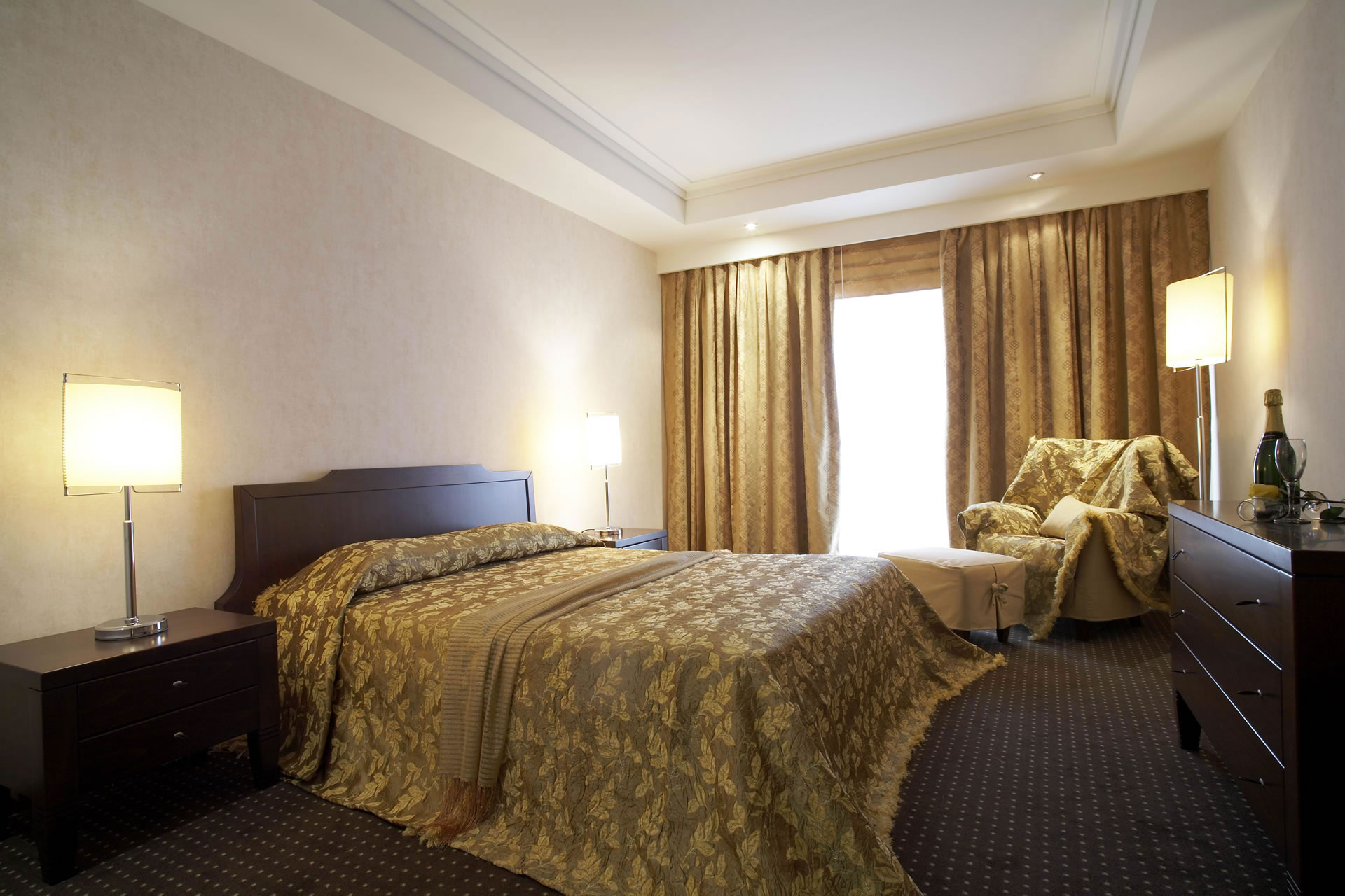 Hotel Ramada Plaza Thraki-Suite.jpg