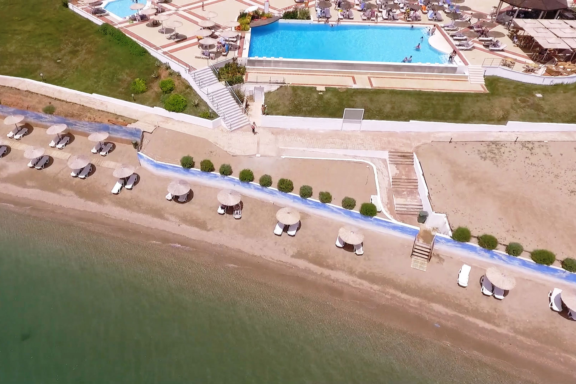 Ramada Plaza Thraki-Plaza.jpg