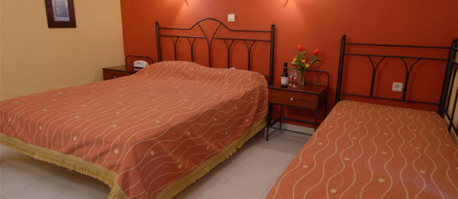 Hotel Rema triple room.jpg