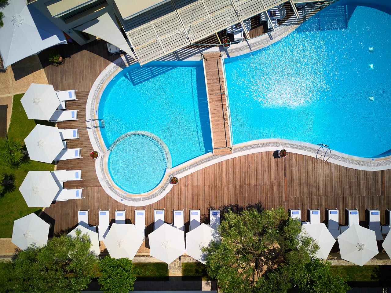 Hotel Renaissance Hanioti Resort-Bazen.jpg
