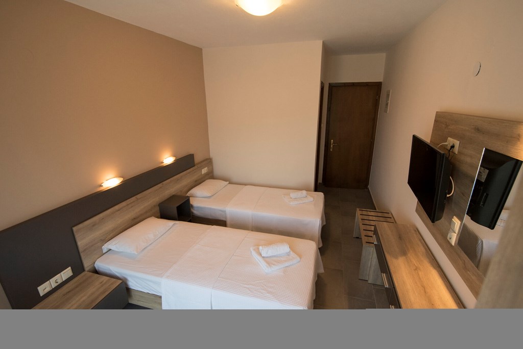 Hotel Aloe double room 1.jpg