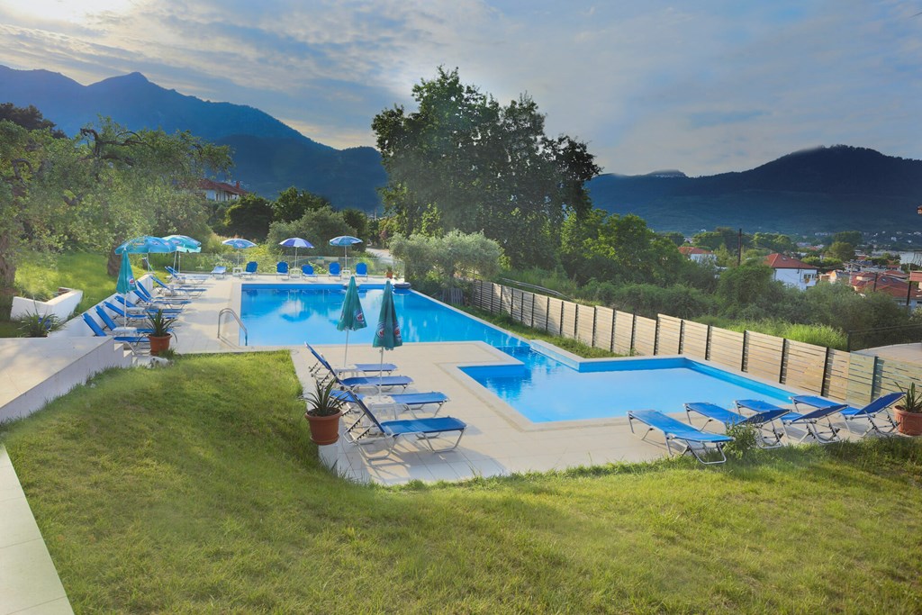 Hotel Aloe pools.jpg