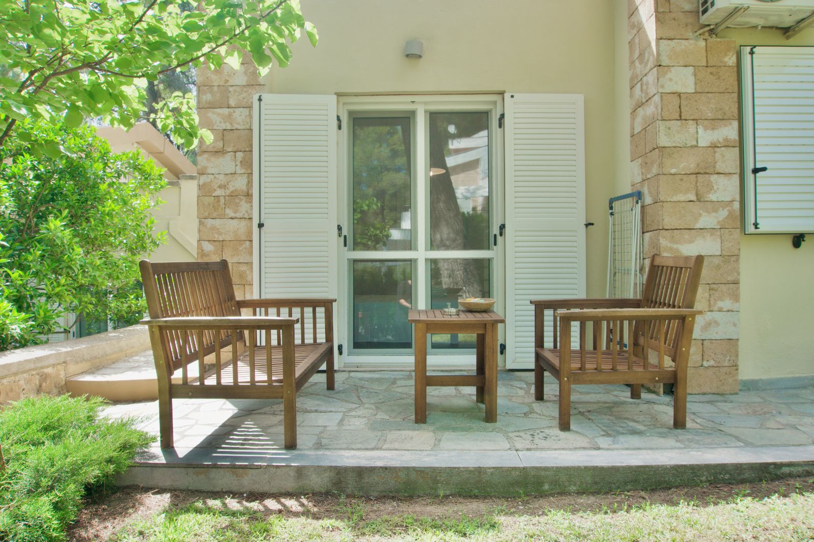 Hotel Sani Cape Villas 12 _ 13 terasa.jpg