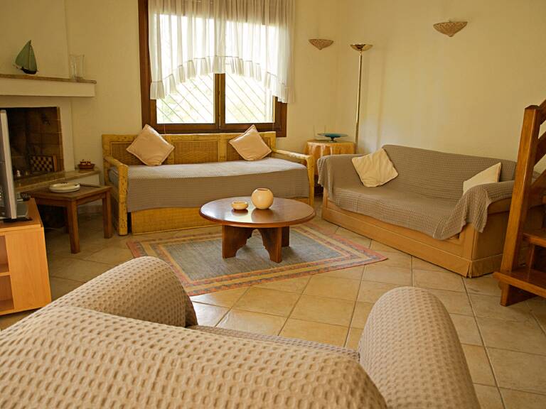 Hotel Sani Cape Villas 19 dnevni boravak.jpg
