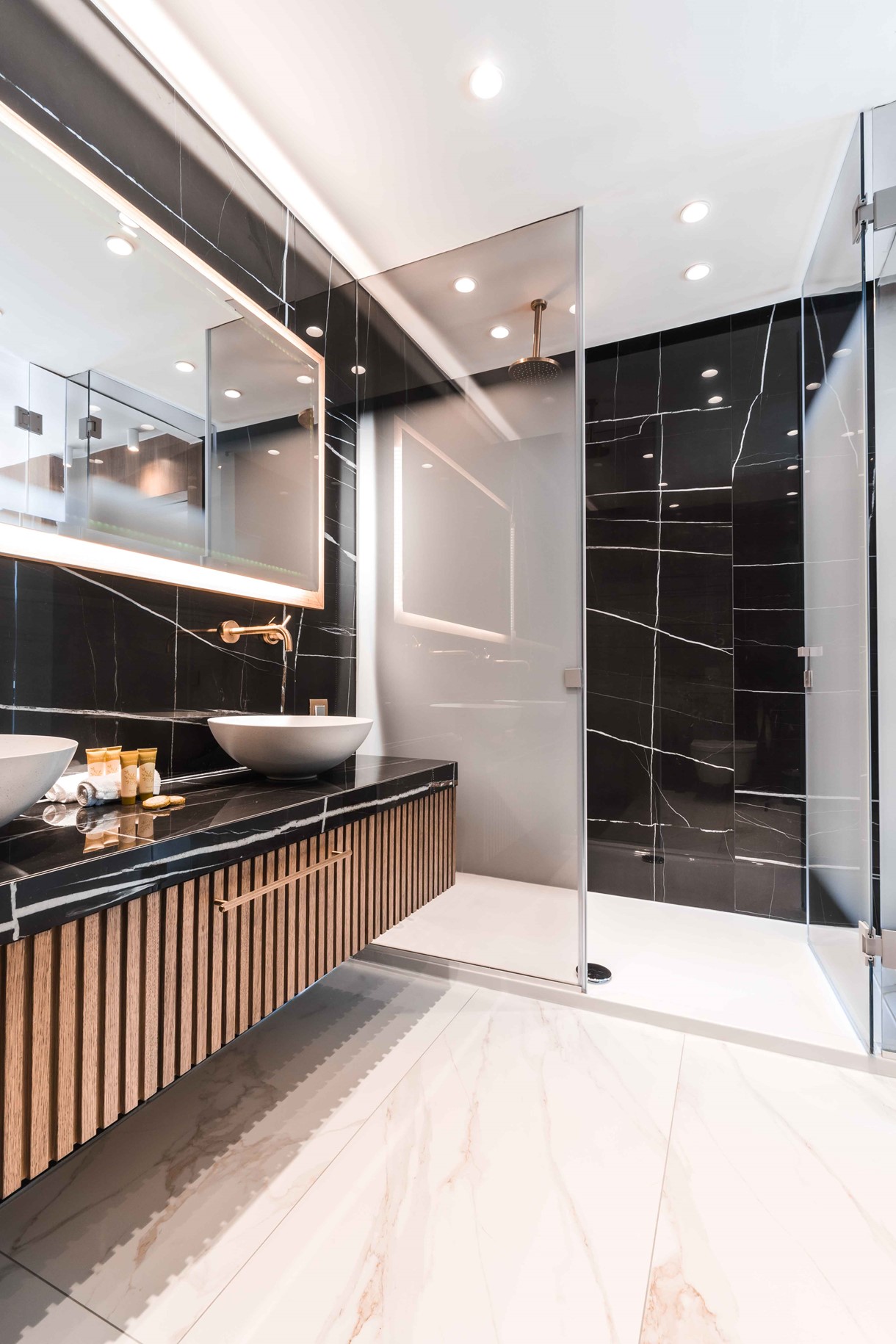 Hotel Secret Paradise bathroom.jpg