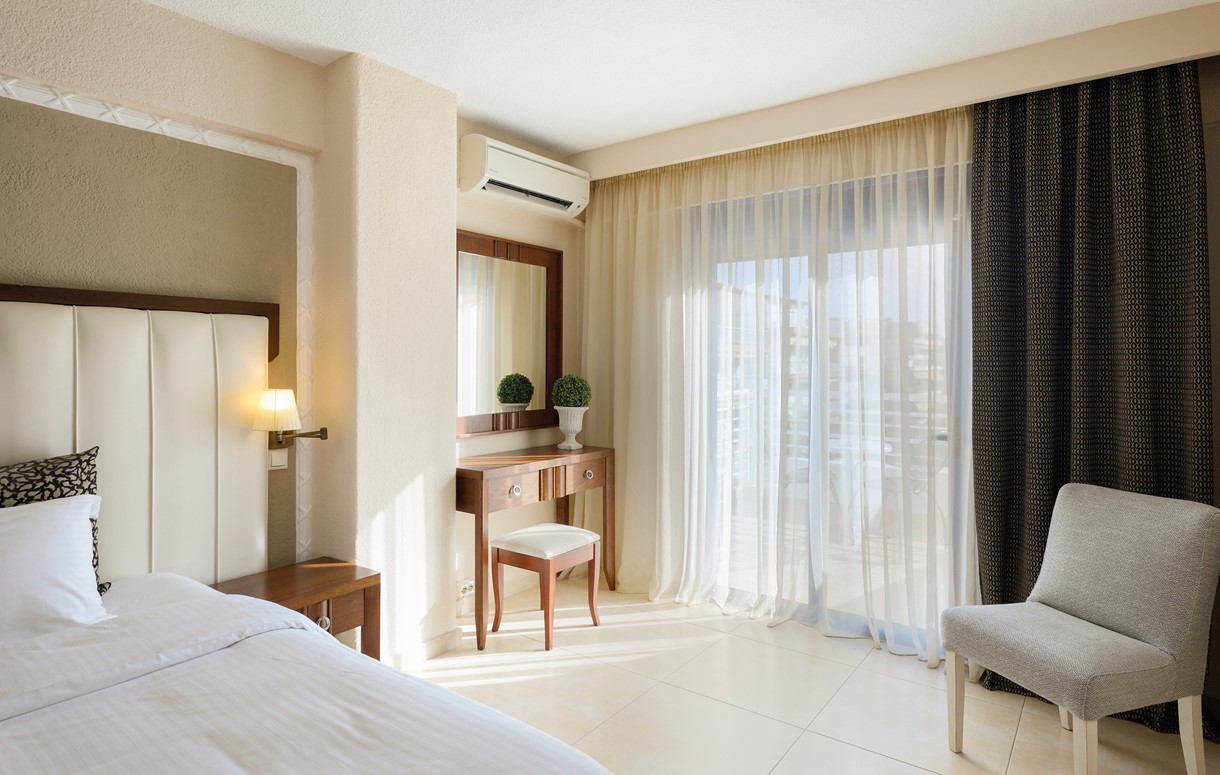 Hotel Secret Paradise soba.jpg