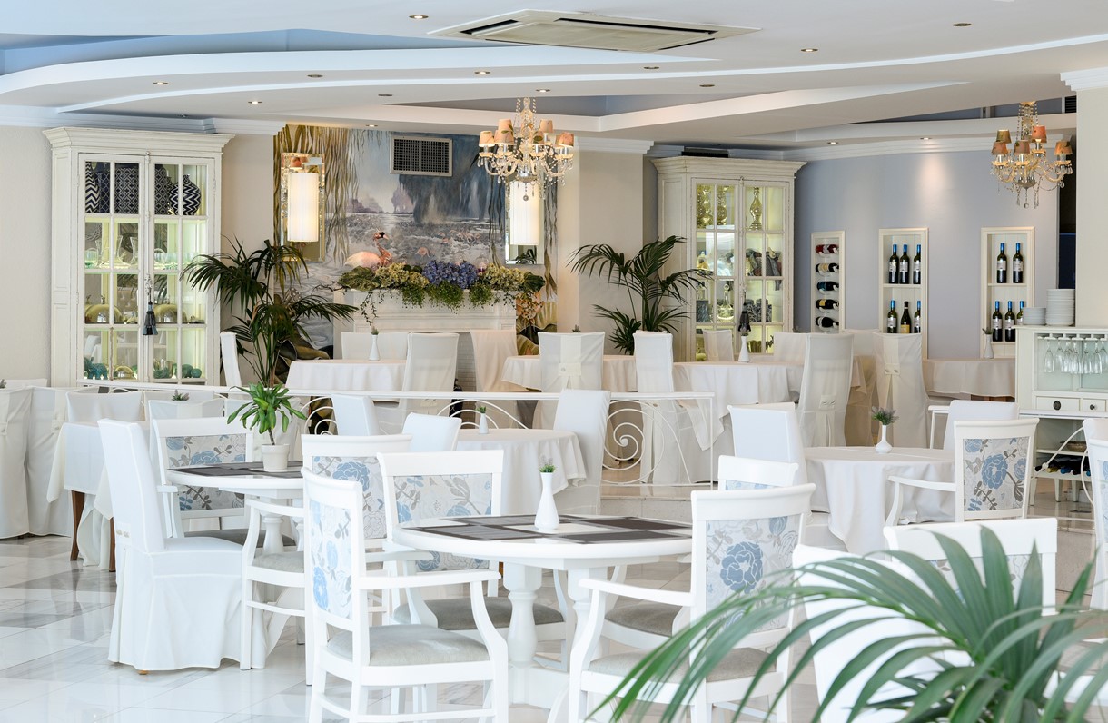 Secret Paradise hotel restoran.jpg