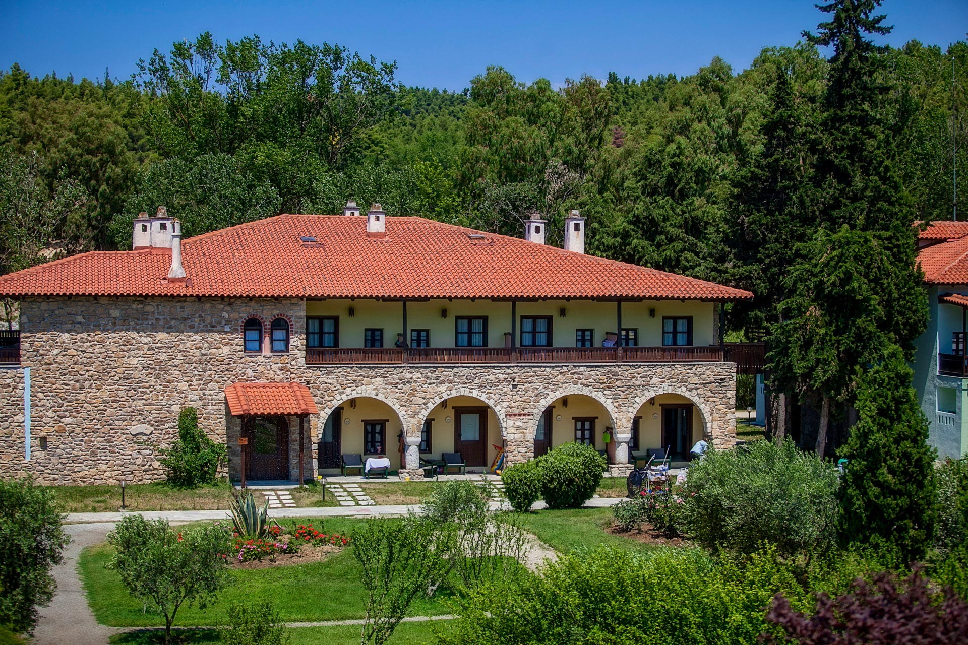 Hotel Simantro Beach .jpg