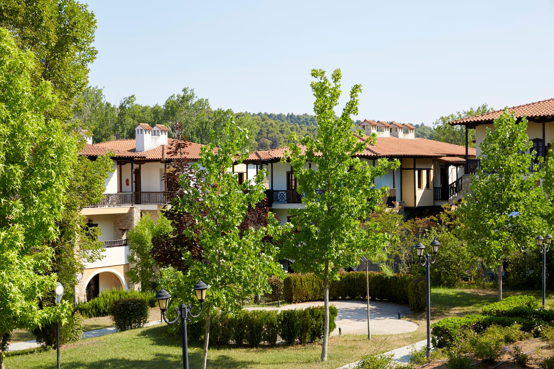 Hotel Simantro Beach garden.jpg