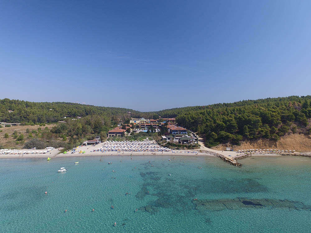 Hotel Simantro Beach more.jpg